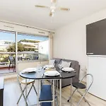 Apartment Coco - Beau 2 P Climatise Wifi Terrasse Piscine *